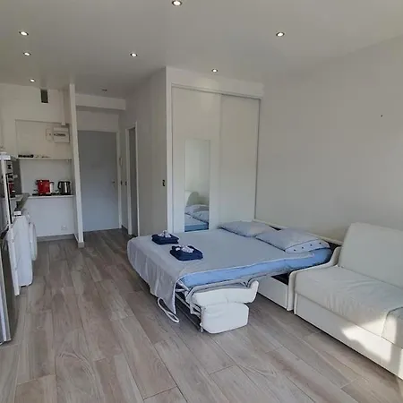 Beach Studio Cannes * كان