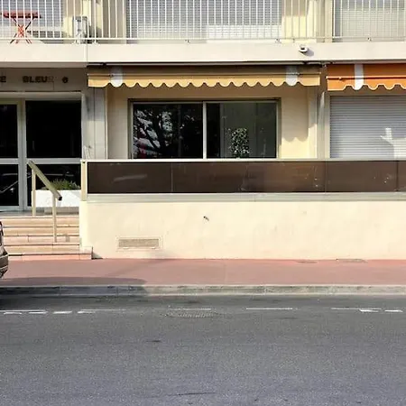 Beach Studio Cannes 아파트 *